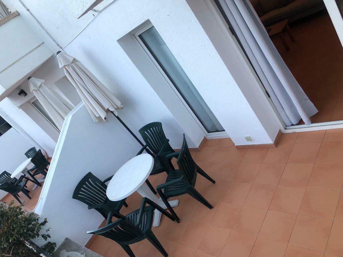 Apartaments S'Arenella Кадакес Экстерьер фото